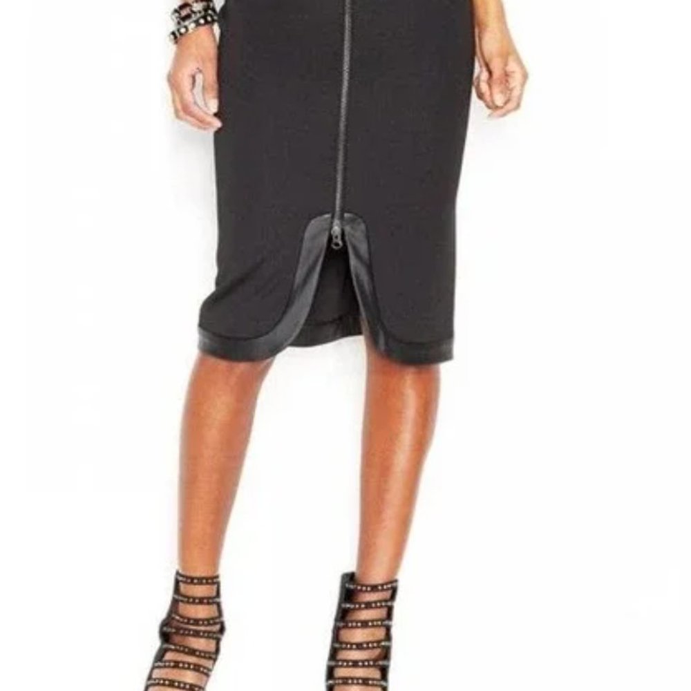 Sexy black pencil skirt, size 12